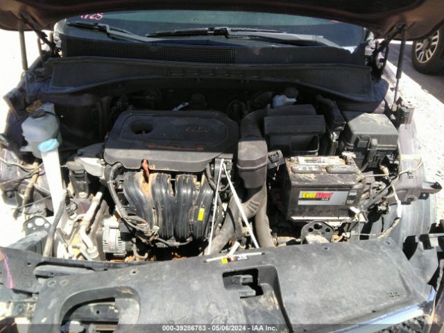 Photo 9 VIN: 5XYPG4A31GG015380 - KIA SORENTO 