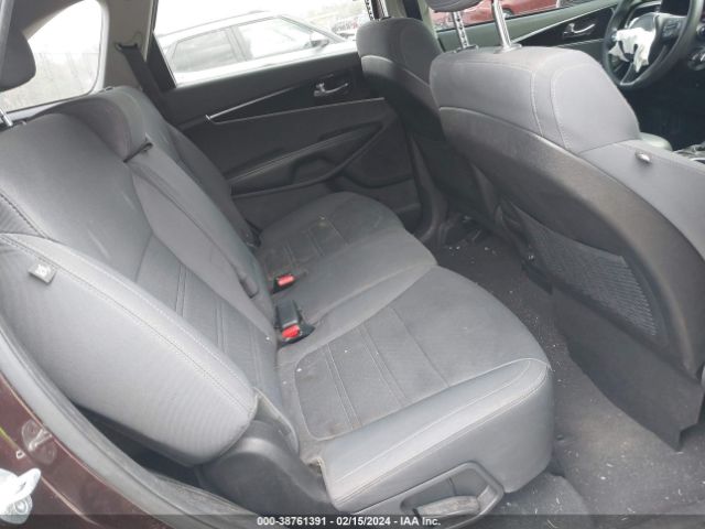 Photo 7 VIN: 5XYPG4A31GG047651 - KIA SORENTO 