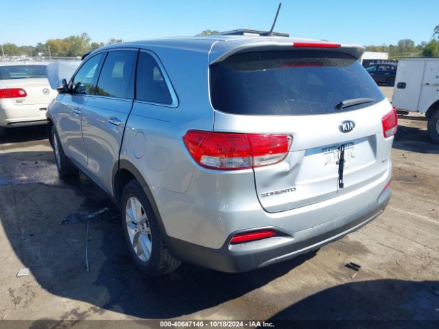 Photo 2 VIN: 5XYPG4A31HG188611 - KIA SORENTO 