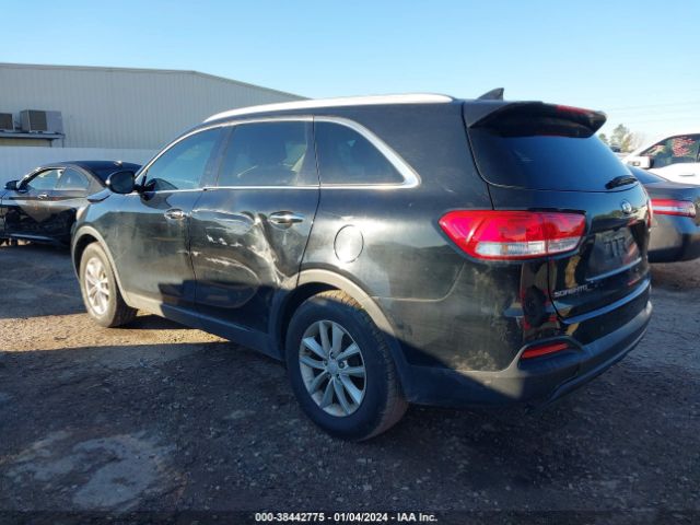 Photo 2 VIN: 5XYPG4A31HG215922 - KIA SORENTO 