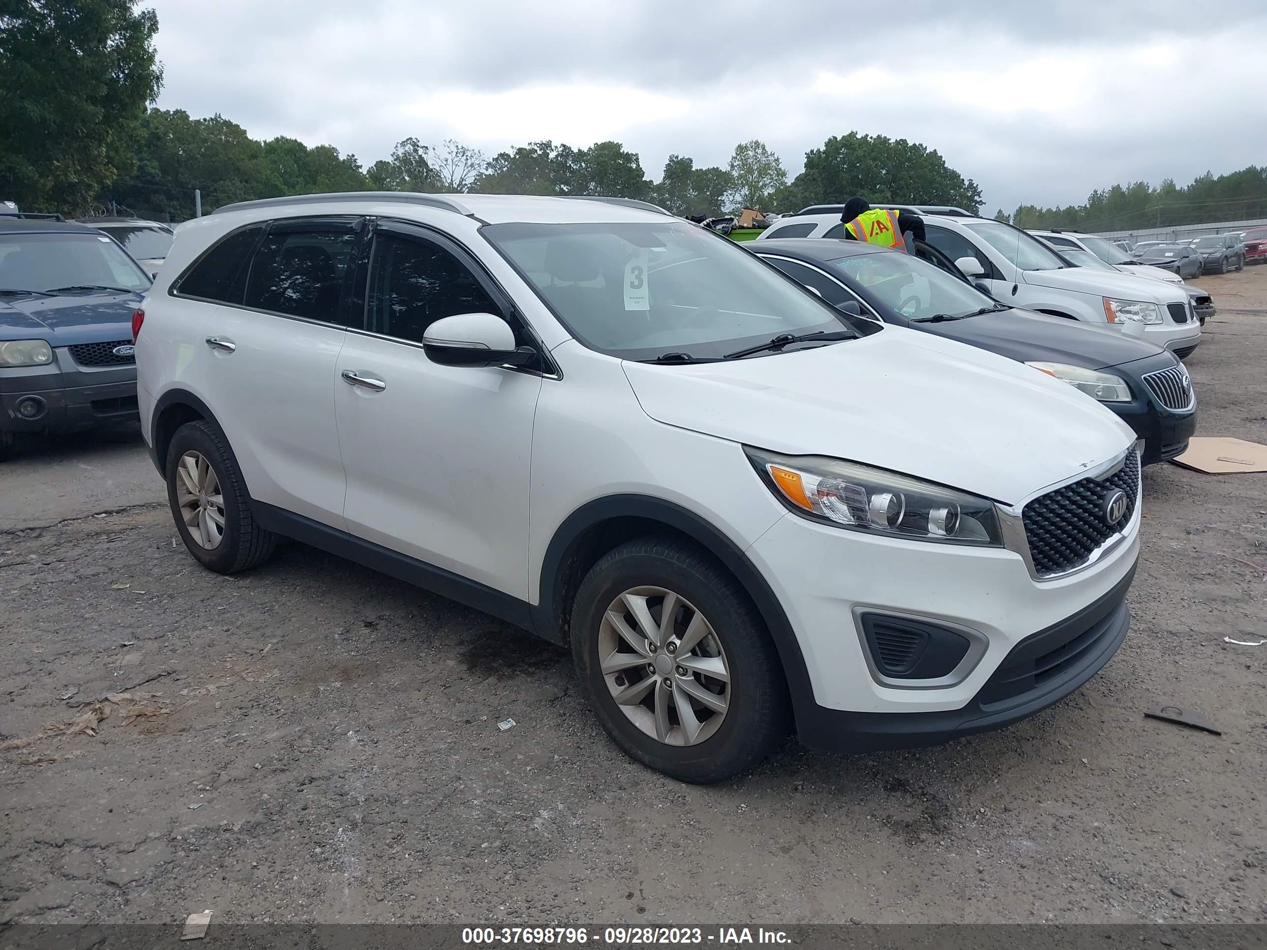 Photo 0 VIN: 5XYPG4A31HG237094 - KIA SORENTO 