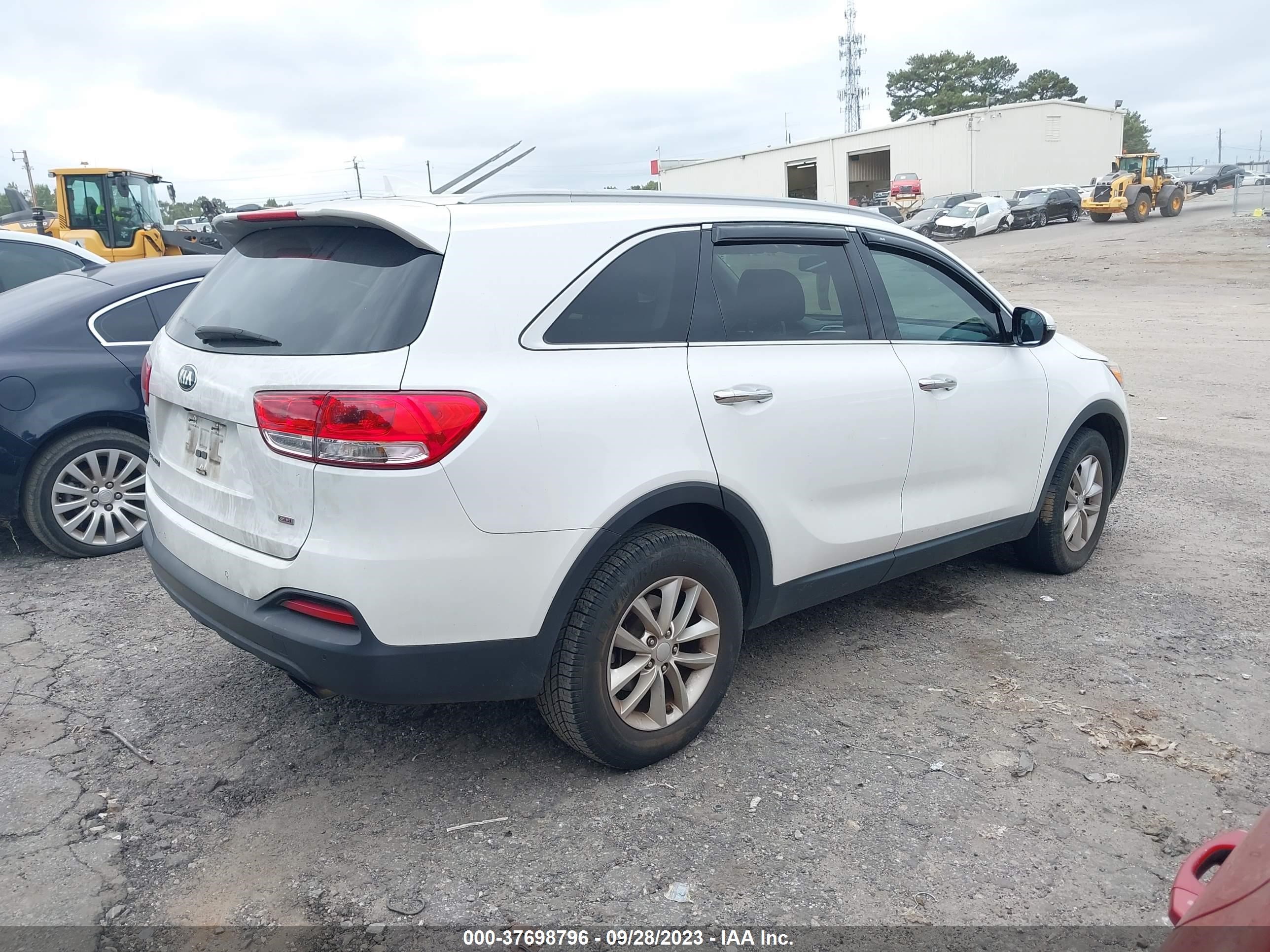 Photo 3 VIN: 5XYPG4A31HG237094 - KIA SORENTO 