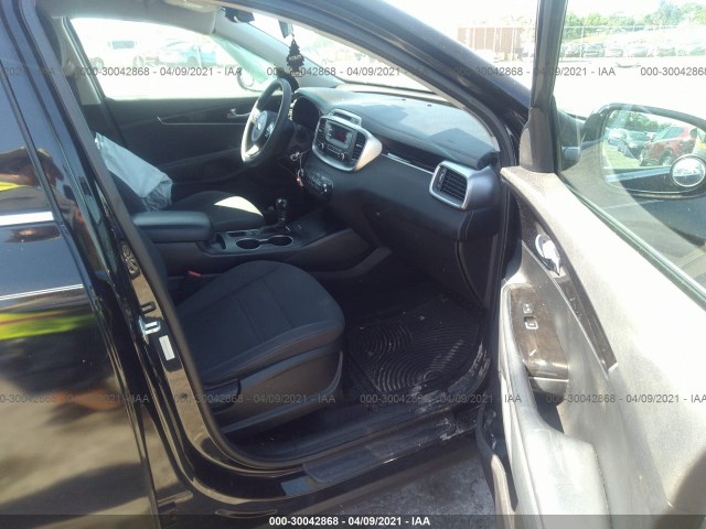 Photo 4 VIN: 5XYPG4A31HG272458 - KIA SORENTO 