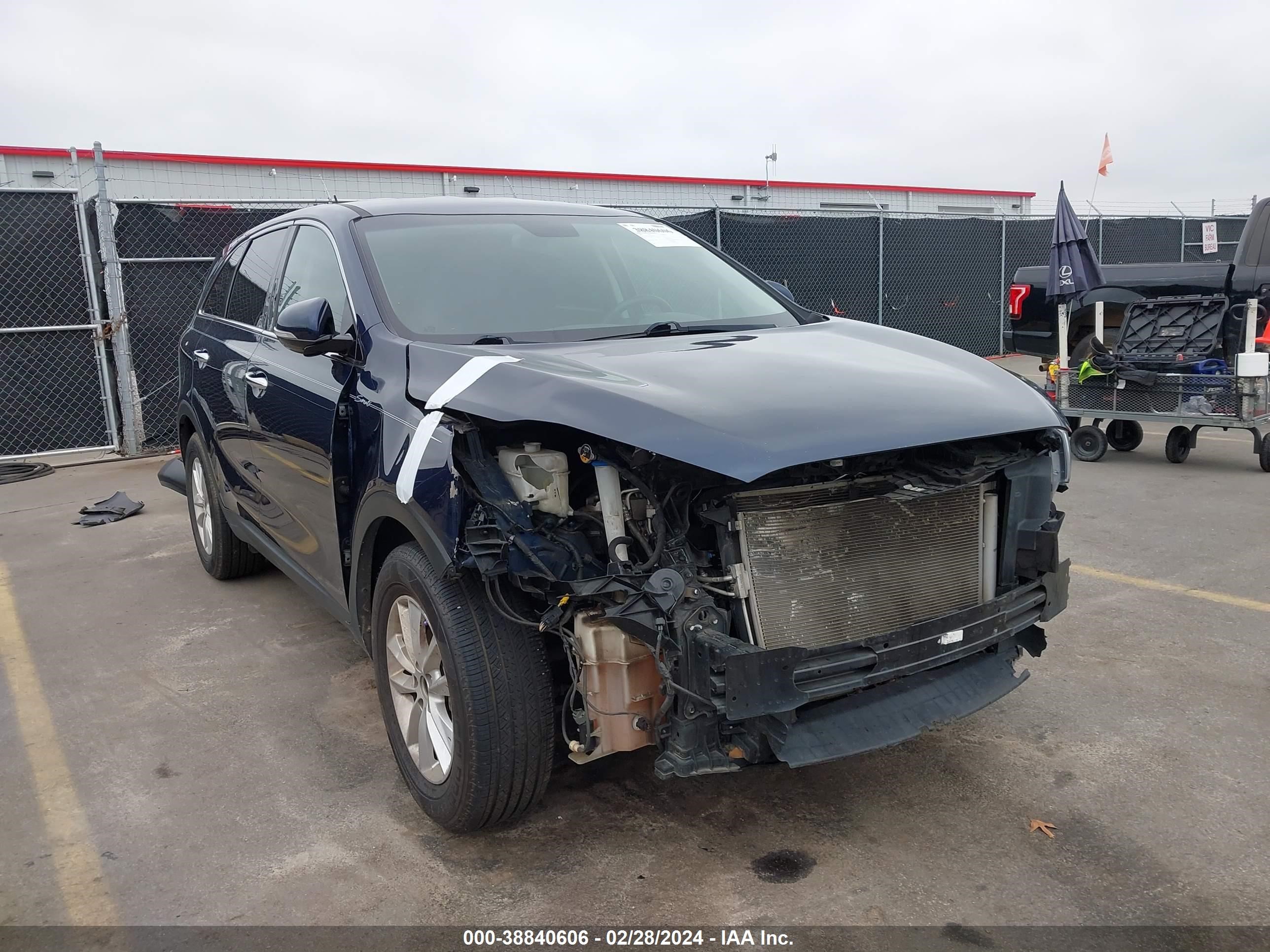 Photo 5 VIN: 5XYPG4A31KG504872 - KIA SORENTO 