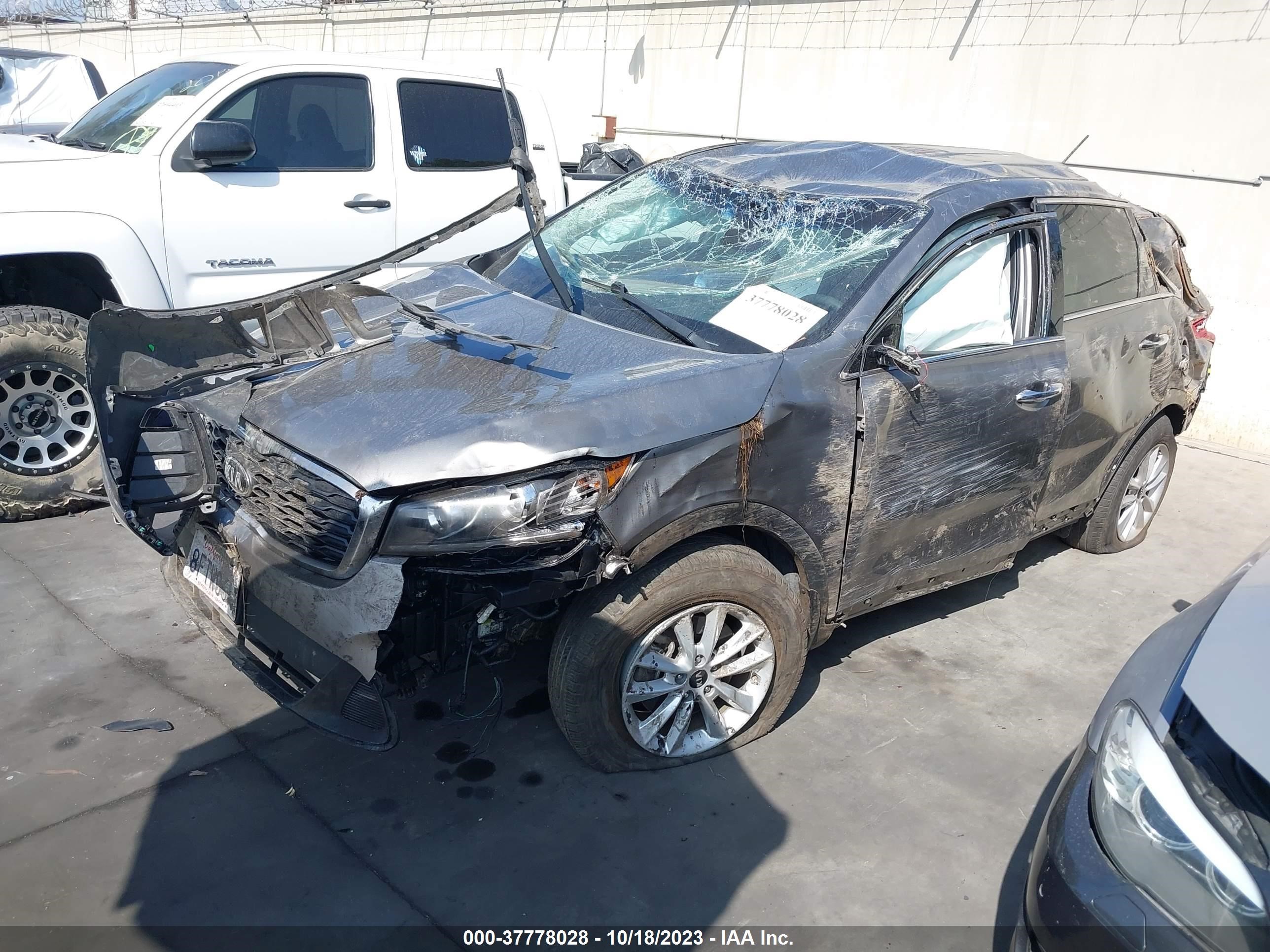 Photo 1 VIN: 5XYPG4A31KG515869 - KIA SORENTO 