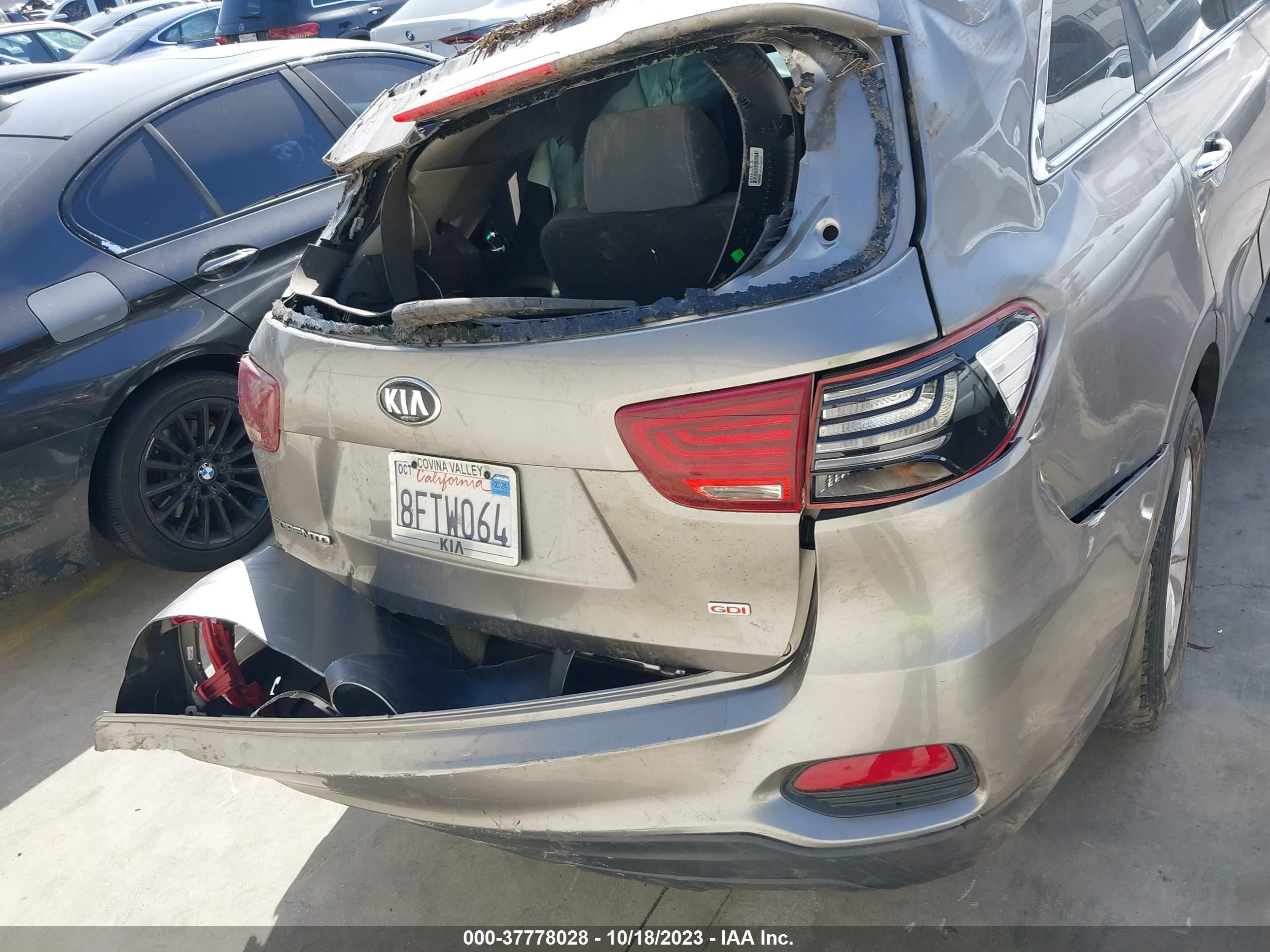 Photo 15 VIN: 5XYPG4A31KG515869 - KIA SORENTO 