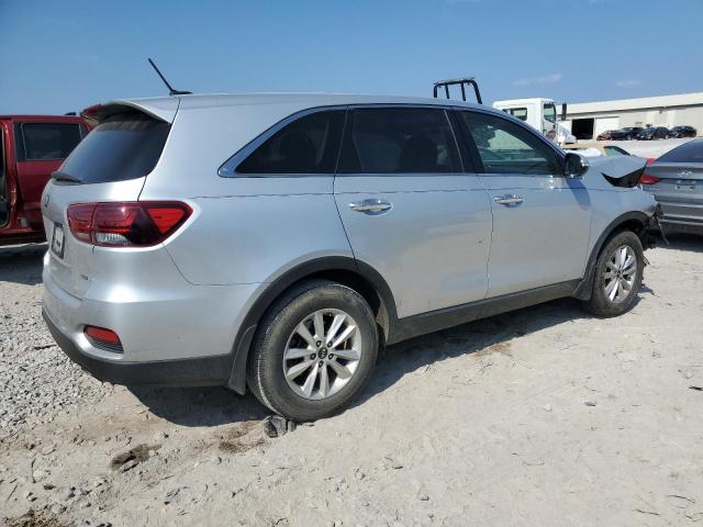 Photo 2 VIN: 5XYPG4A31KG539847 - KIA SORENTO L 