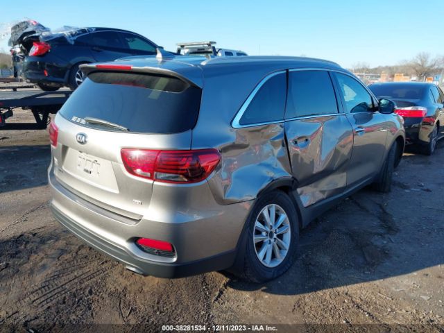 Photo 3 VIN: 5XYPG4A31KG541520 - KIA SORENTO 