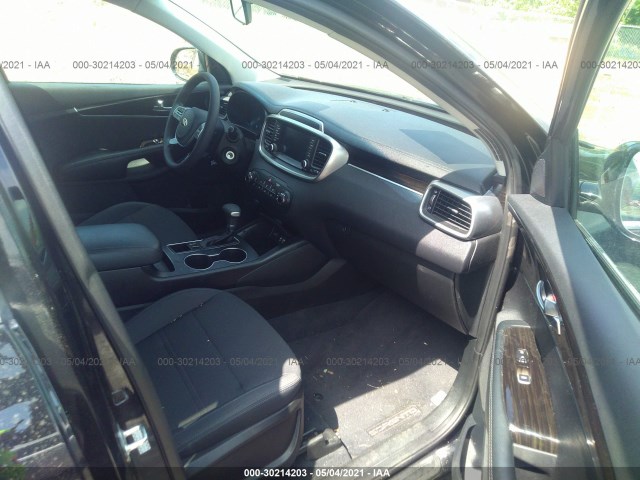 Photo 4 VIN: 5XYPG4A31KG582018 - KIA SORENTO 