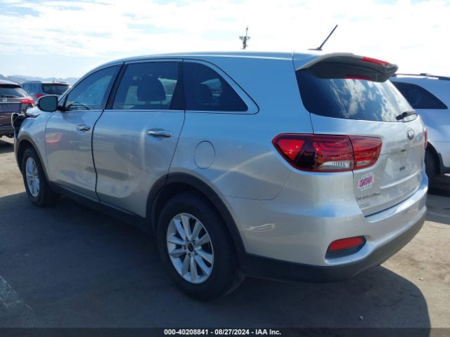 Photo 2 VIN: 5XYPG4A31KG585081 - KIA SORENTO 