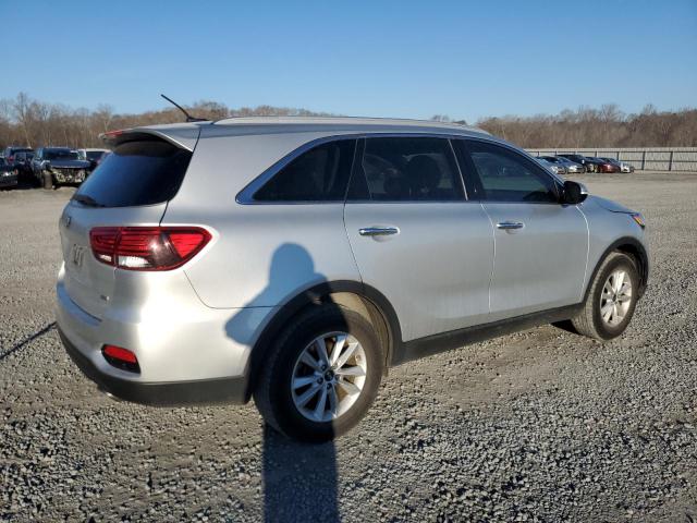 Photo 2 VIN: 5XYPG4A31LG653803 - KIA SORENTO L 