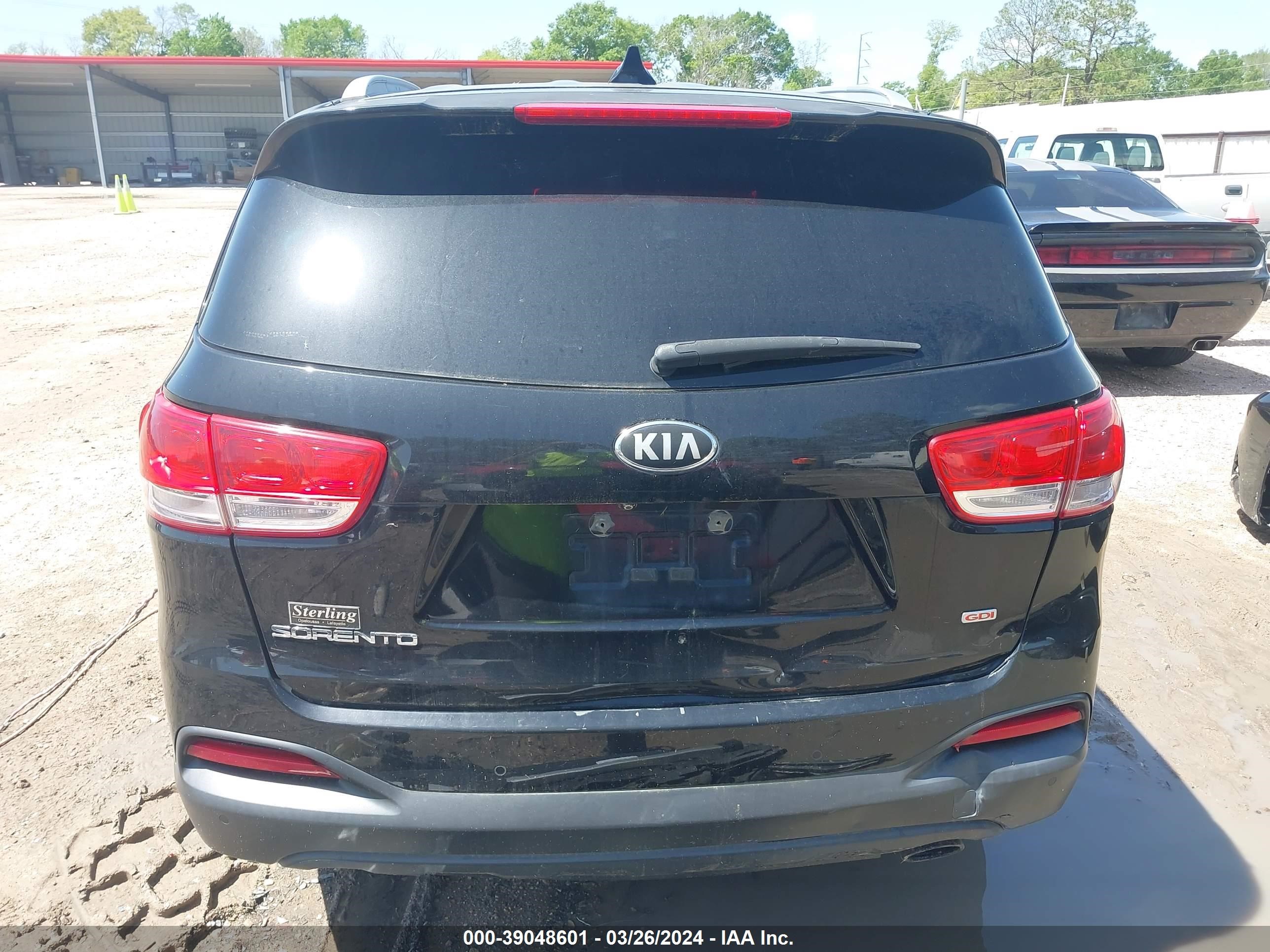 Photo 16 VIN: 5XYPG4A32GG051014 - KIA SORENTO 