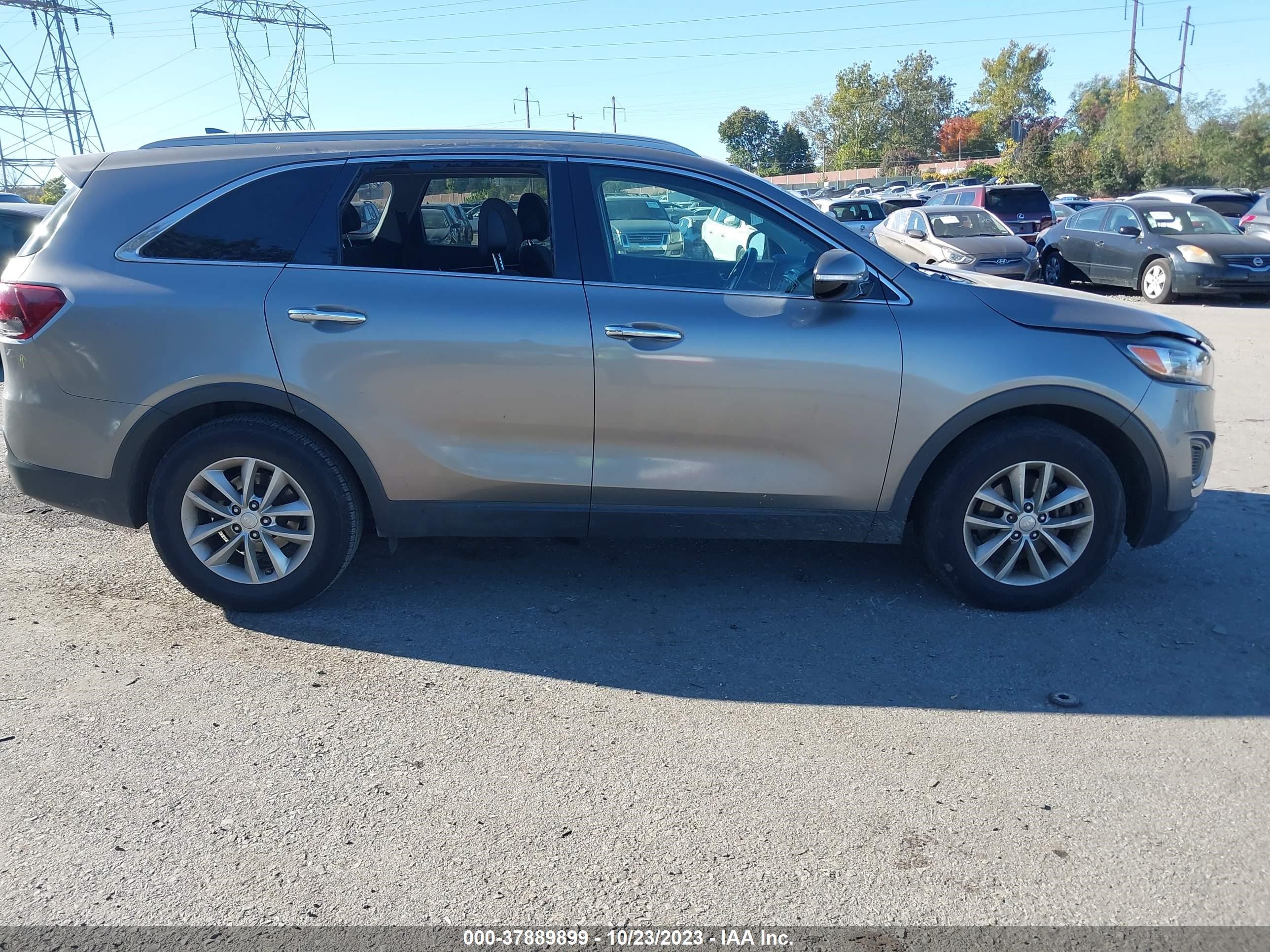 Photo 12 VIN: 5XYPG4A32GG093960 - KIA SORENTO 