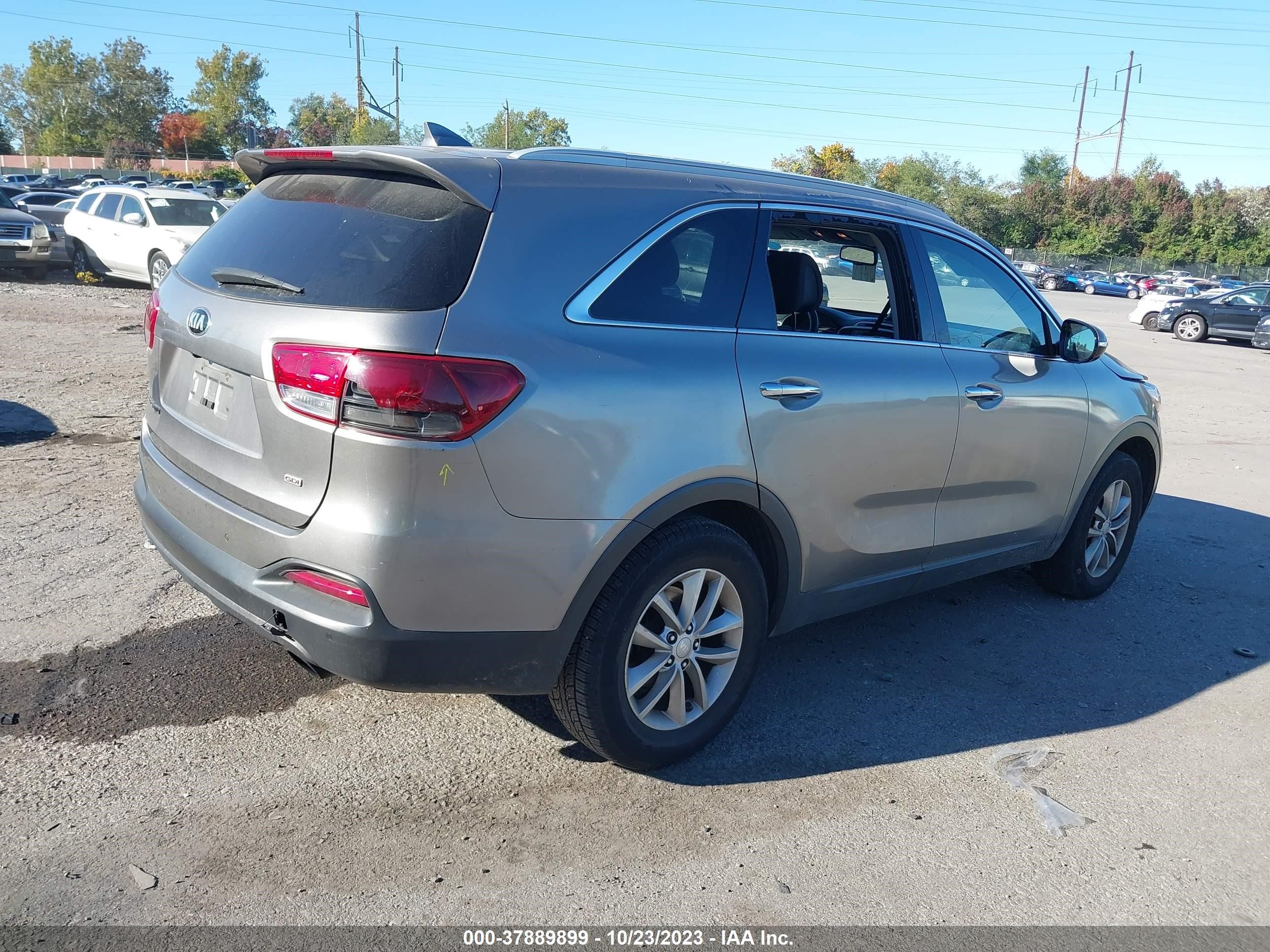 Photo 3 VIN: 5XYPG4A32GG093960 - KIA SORENTO 