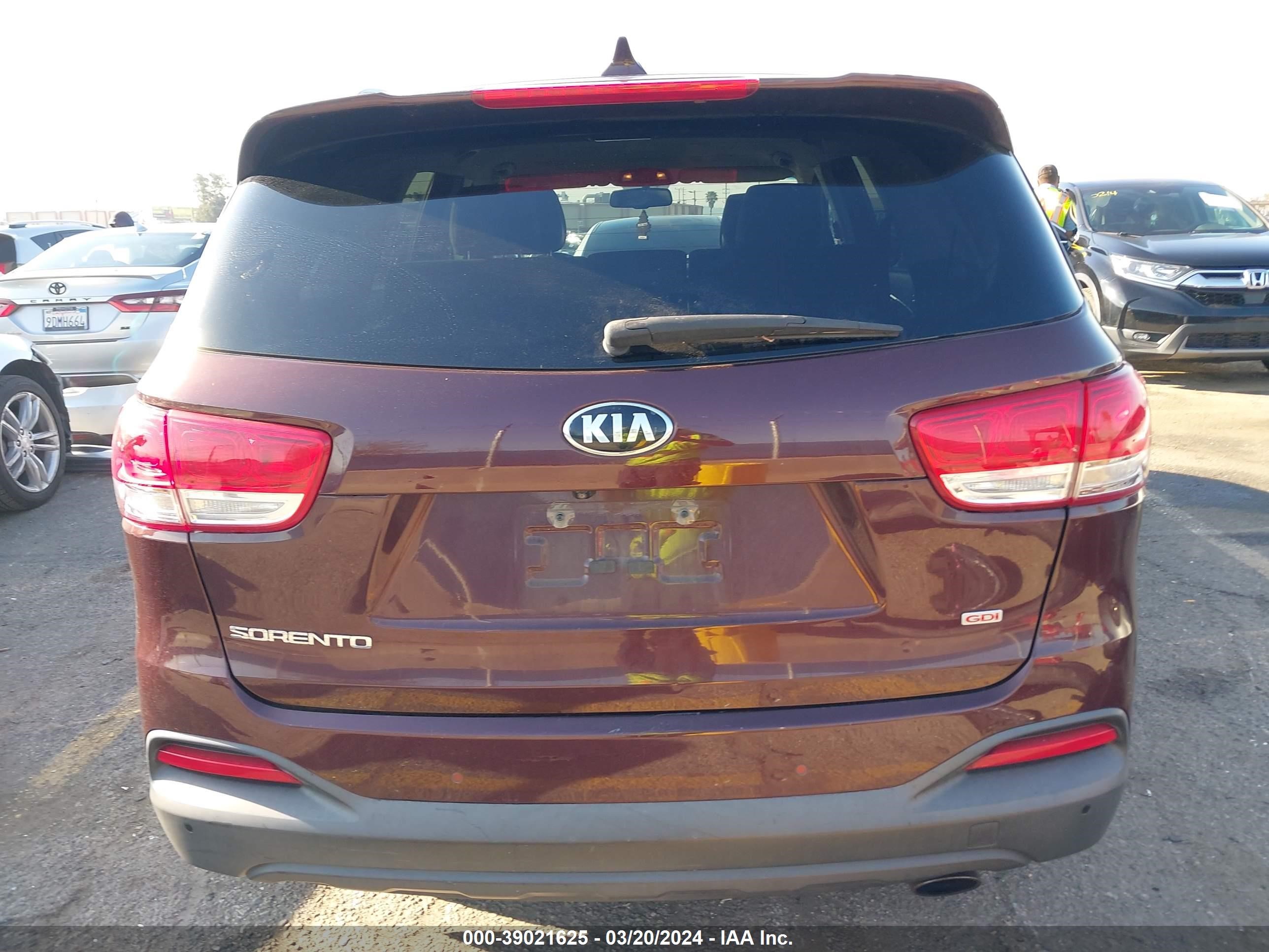 Photo 16 VIN: 5XYPG4A32GG118940 - KIA SORENTO 