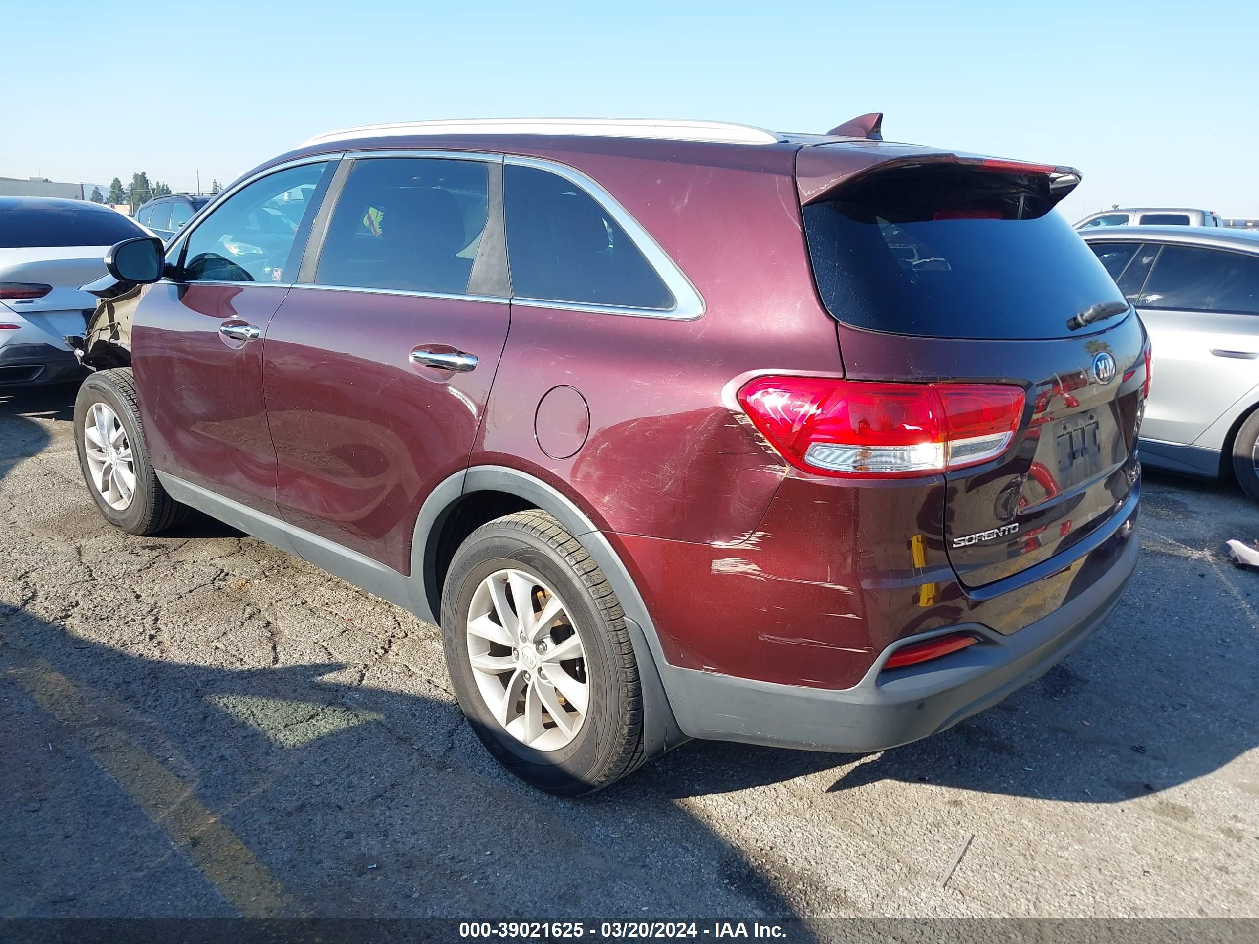 Photo 2 VIN: 5XYPG4A32GG118940 - KIA SORENTO 