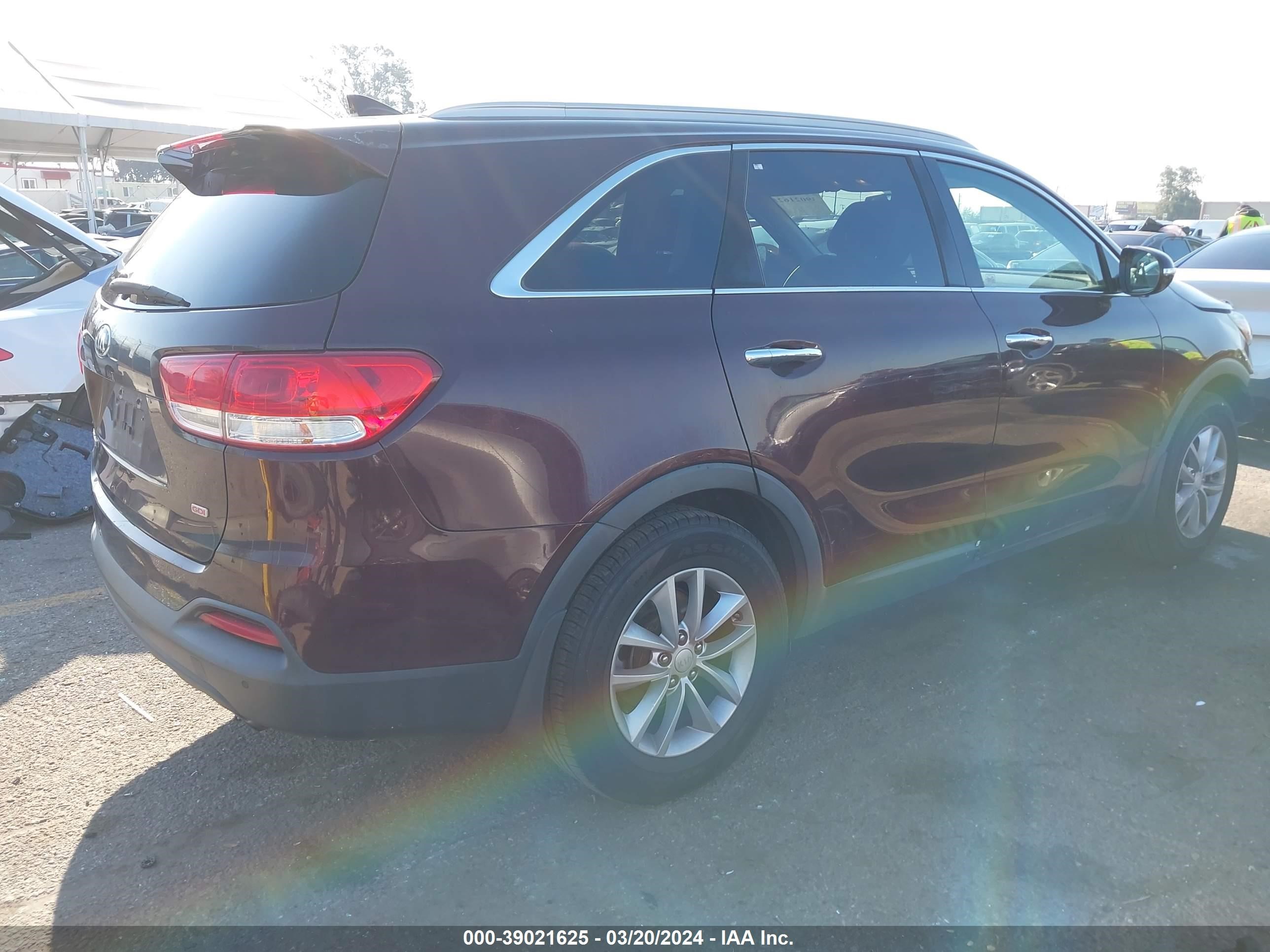 Photo 3 VIN: 5XYPG4A32GG118940 - KIA SORENTO 