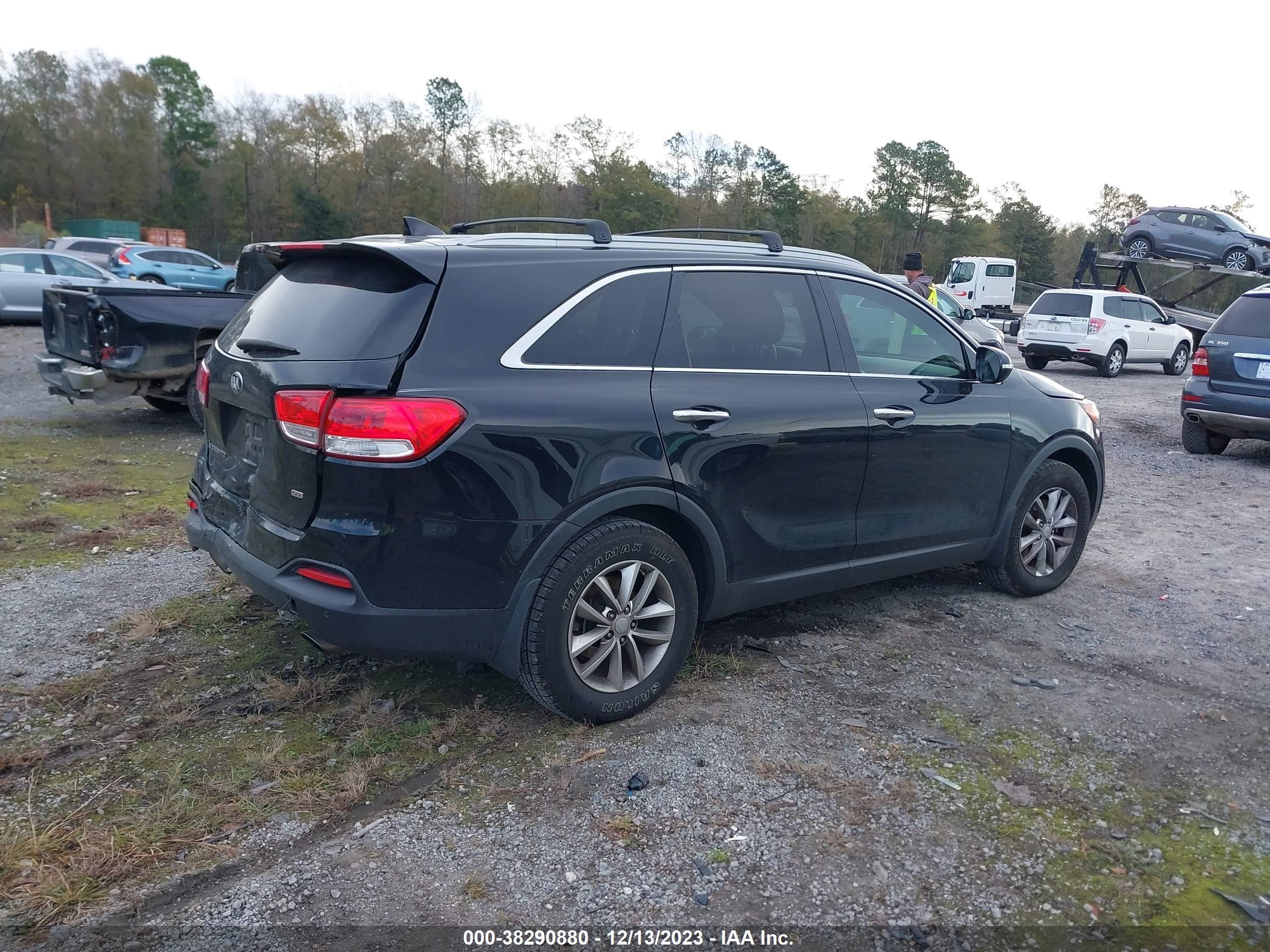 Photo 3 VIN: 5XYPG4A32GG153199 - KIA SORENTO 