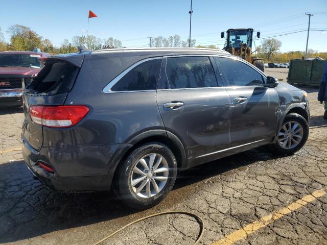 Photo 2 VIN: 5XYPG4A32HG221082 - KIA SORENTO LX 