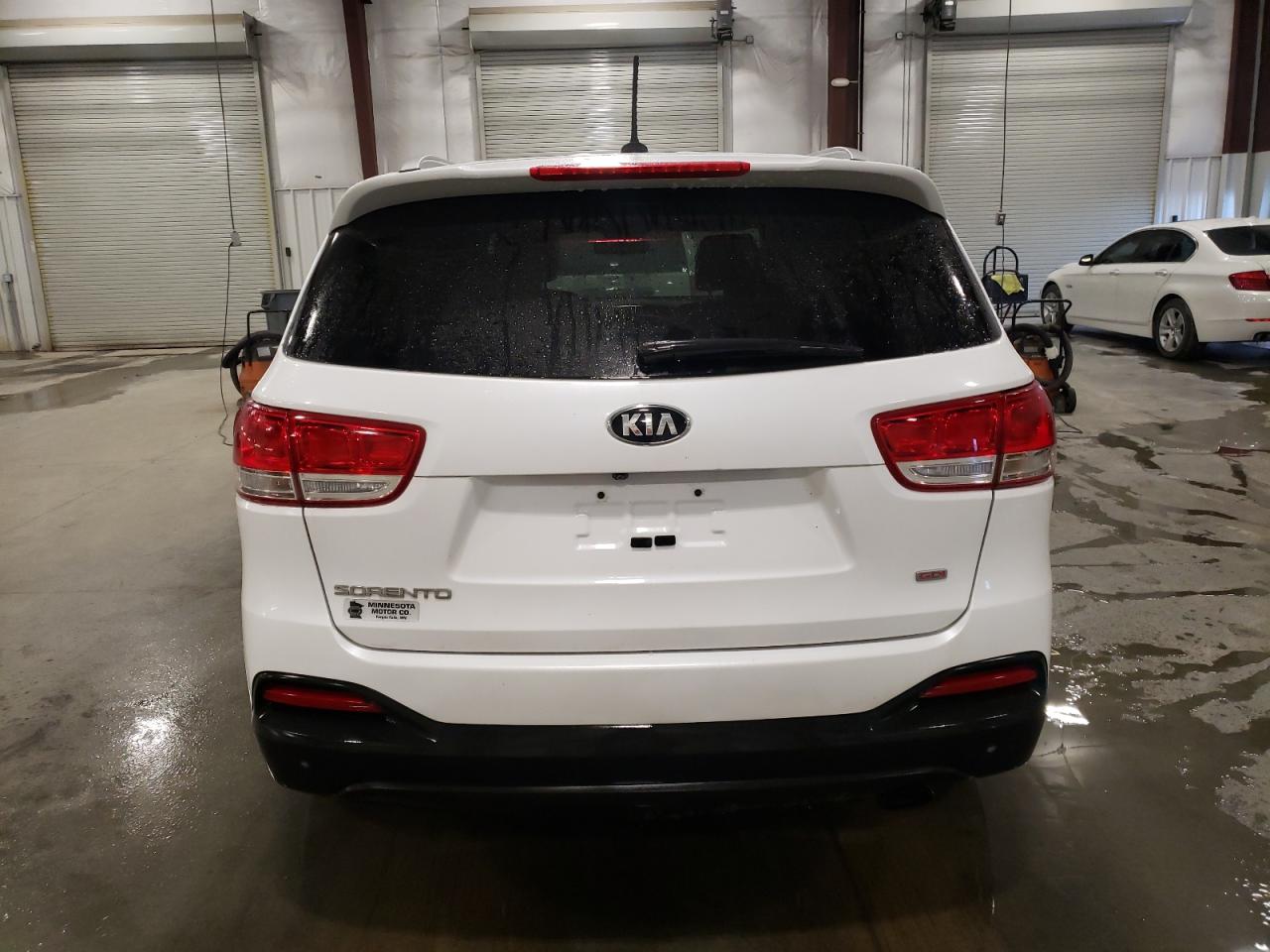 Photo 5 VIN: 5XYPG4A32HG239131 - KIA SORENTO 