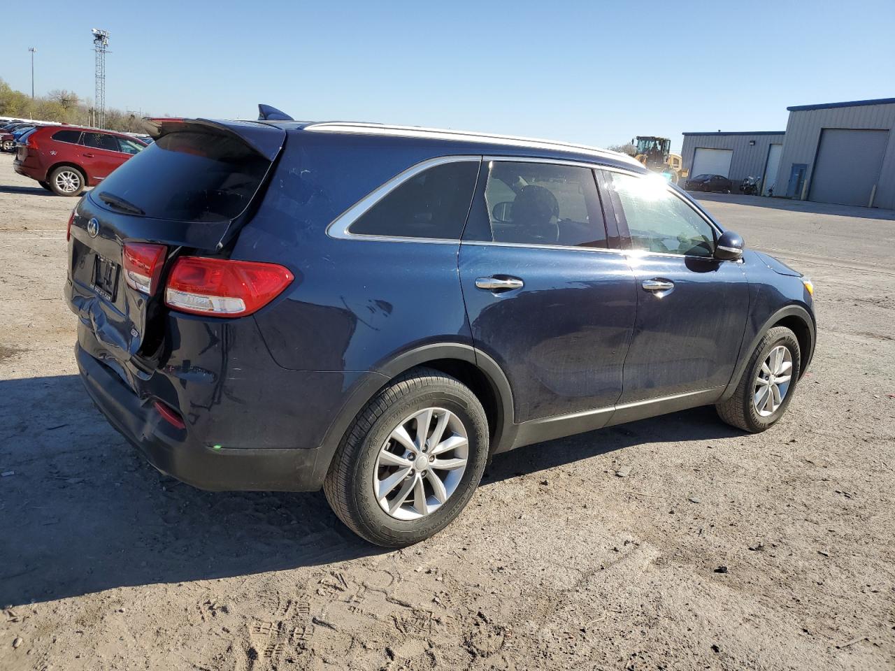 Photo 2 VIN: 5XYPG4A32JG358206 - KIA SORENTO 