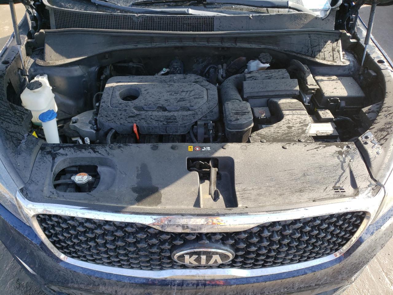 Photo 11 VIN: 5XYPG4A32JG377435 - KIA SORENTO 