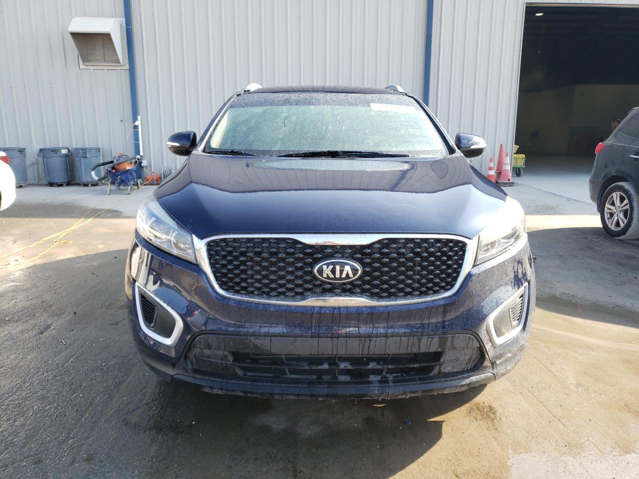 Photo 4 VIN: 5XYPG4A32JG377435 - KIA SORENTO 