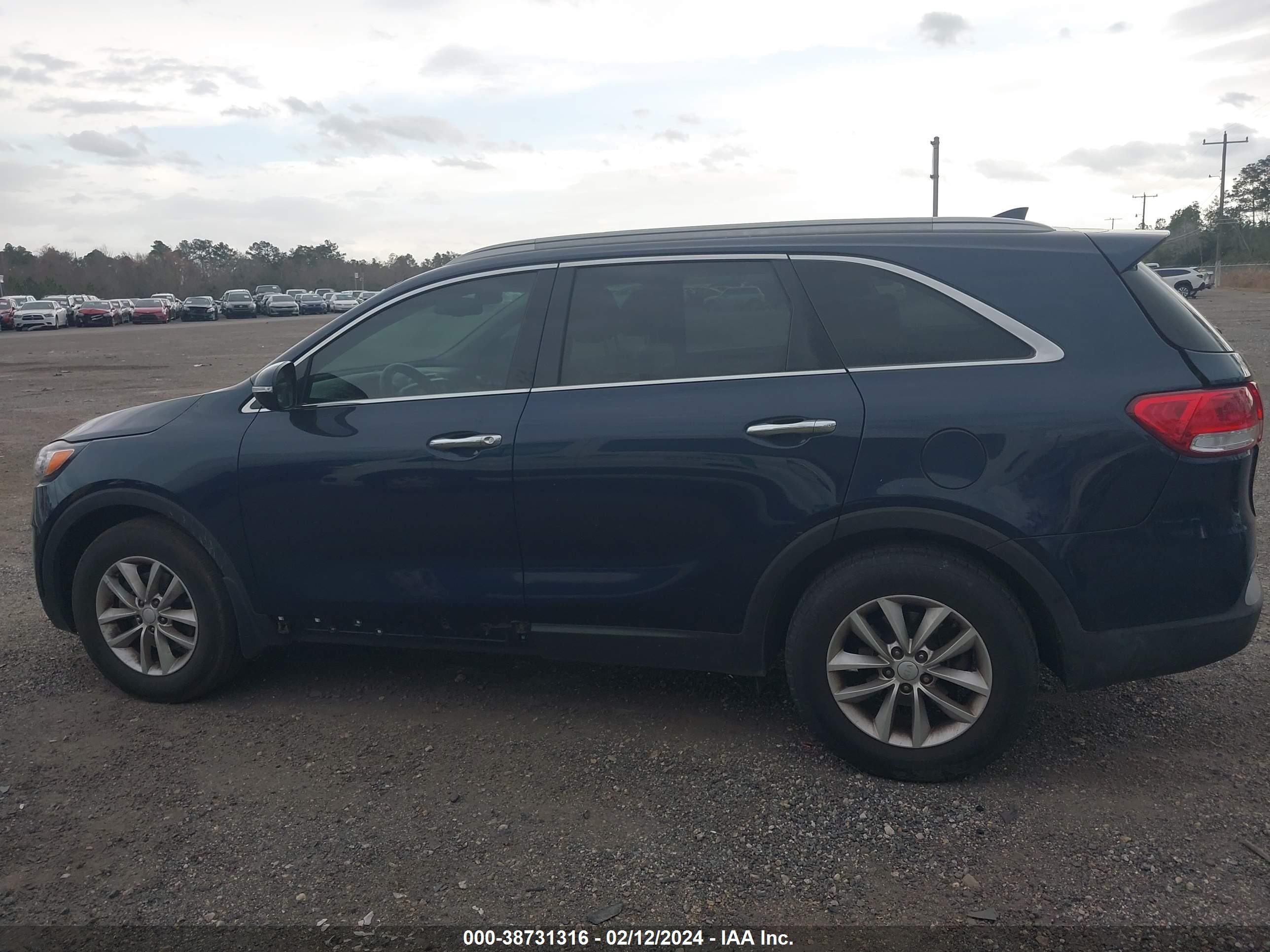 Photo 13 VIN: 5XYPG4A32JG408375 - KIA SORENTO 