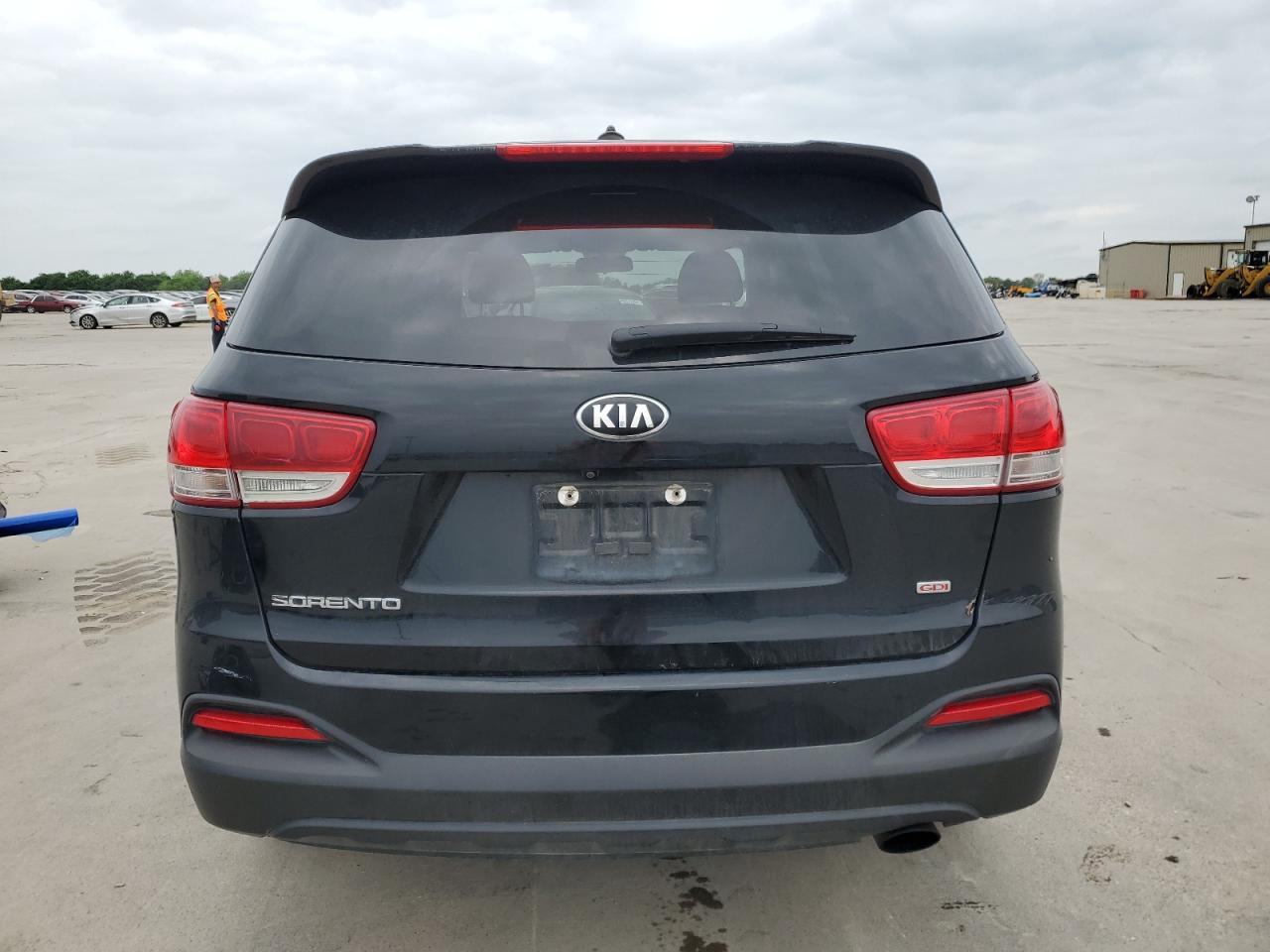 Photo 5 VIN: 5XYPG4A32JG432093 - KIA SORENTO 