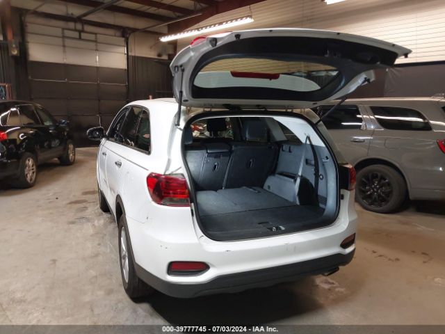 Photo 2 VIN: 5XYPG4A32KG568581 - KIA SORENTO 