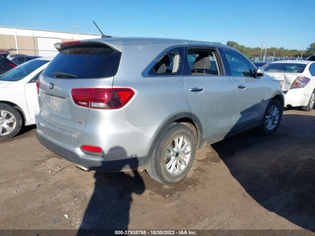 Photo 3 VIN: 5XYPG4A32KG581508 - KIA SORENTO 