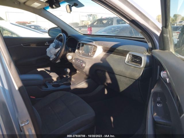 Photo 4 VIN: 5XYPG4A32KG581508 - KIA SORENTO 