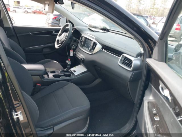 Photo 4 VIN: 5XYPG4A32KG581914 - KIA SORENTO 