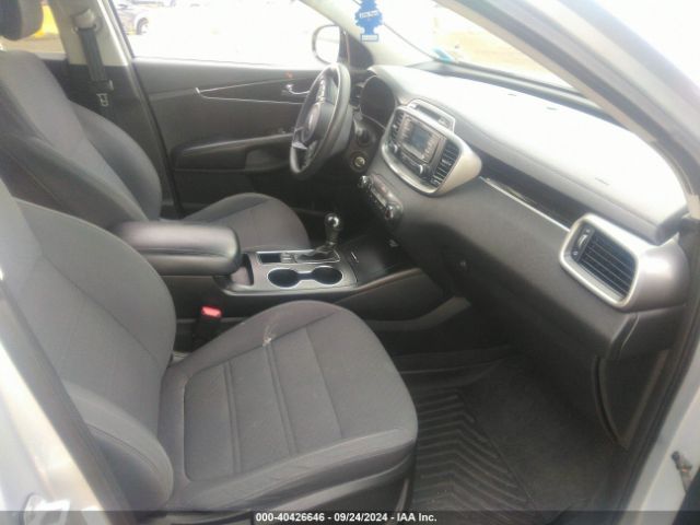 Photo 4 VIN: 5XYPG4A33GG018961 - KIA SORENTO 