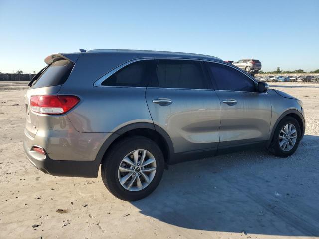 Photo 2 VIN: 5XYPG4A33GG063897 - KIA SORENTO LX 