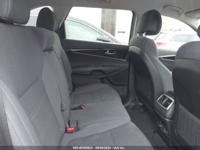 Photo 7 VIN: 5XYPG4A33GG154331 - KIA SORENTO 