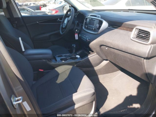 Photo 4 VIN: 5XYPG4A33JG426688 - KIA SORENTO 