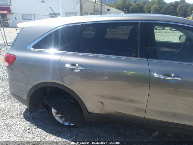 Photo 5 VIN: 5XYPG4A33JG427212 - KIA SORENTO 