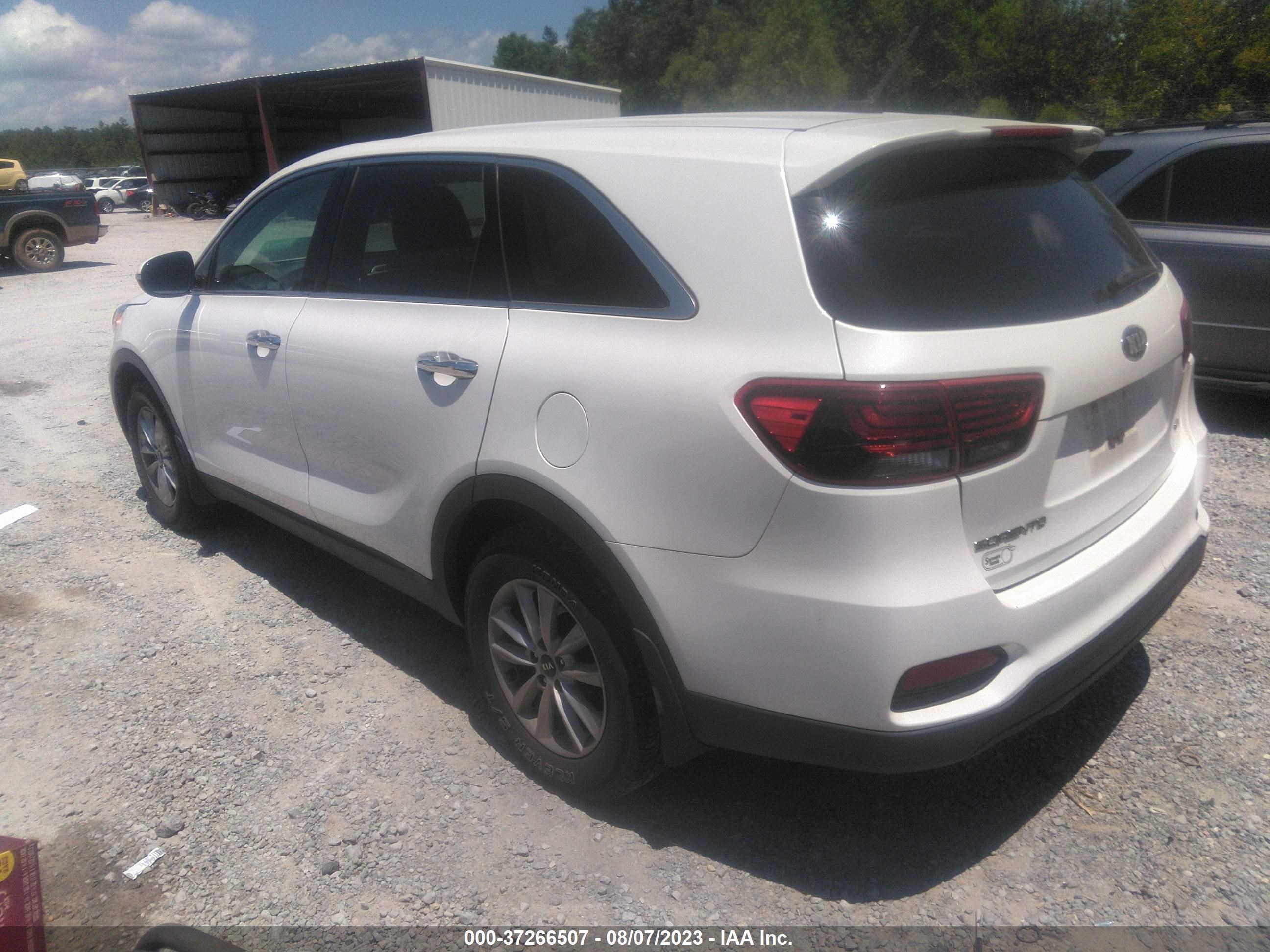 Photo 2 VIN: 5XYPG4A33KG534827 - KIA SORENTO 