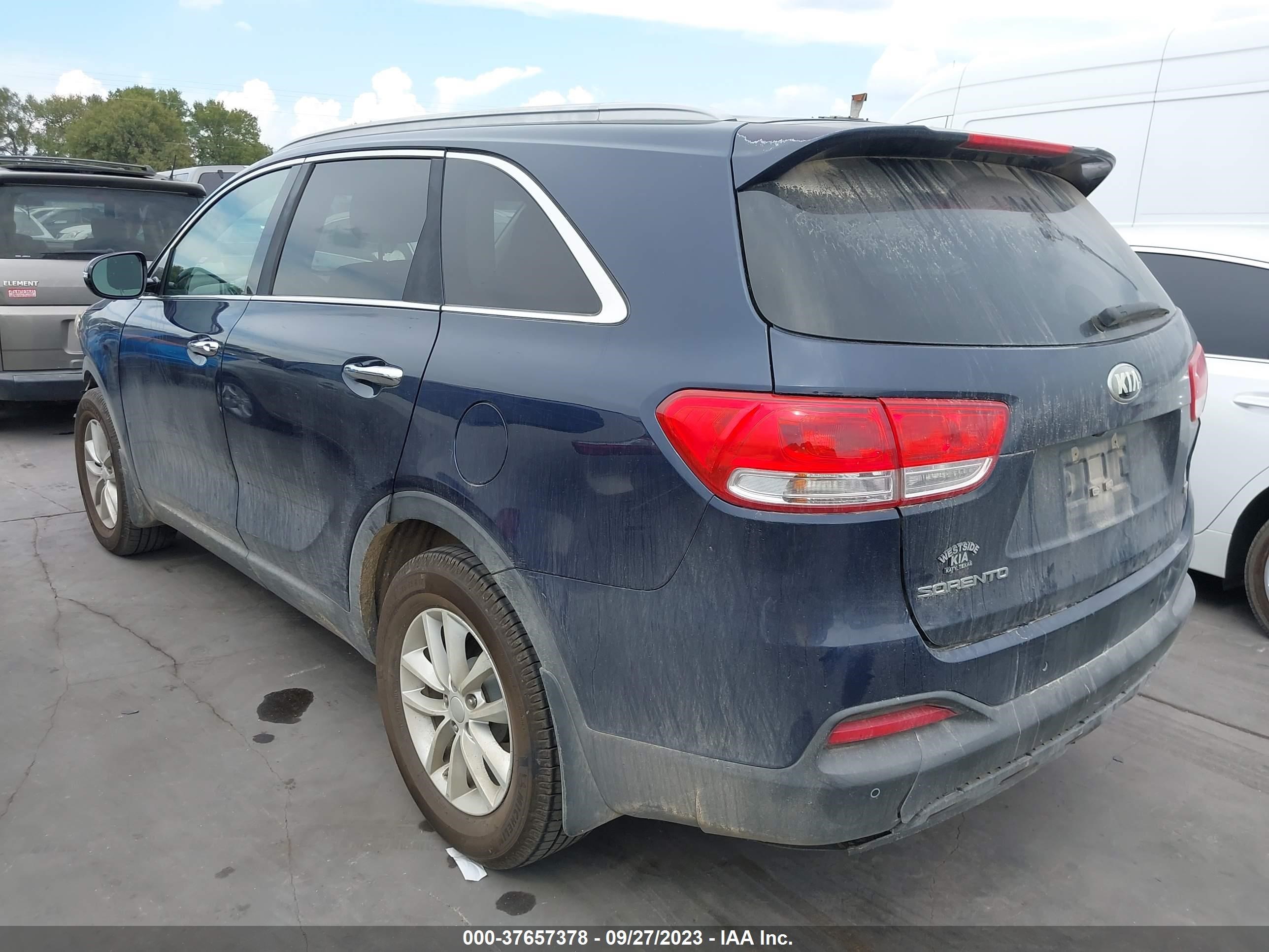 Photo 2 VIN: 5XYPG4A34GG121158 - KIA SORENTO 