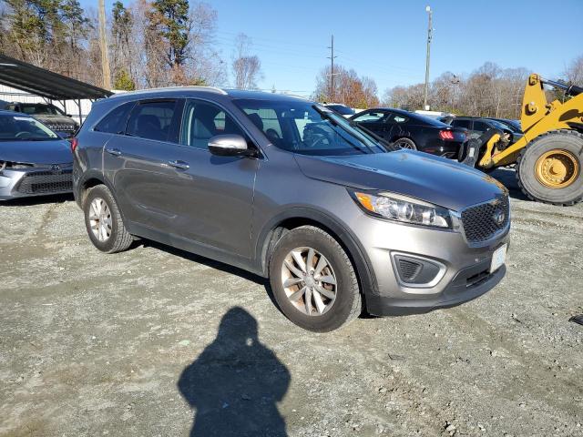 Photo 3 VIN: 5XYPG4A34GG183160 - KIA SORENTO LX 