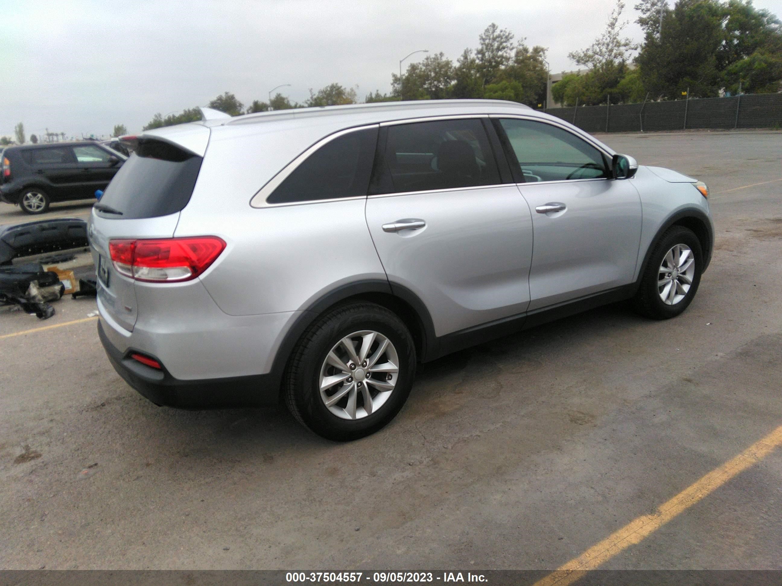 Photo 3 VIN: 5XYPG4A34HG236618 - KIA SORENTO 