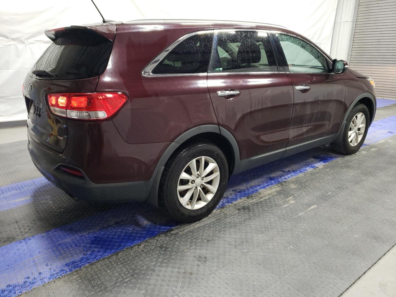 Photo 2 VIN: 5XYPG4A34HG254200 - KIA SORENTO 