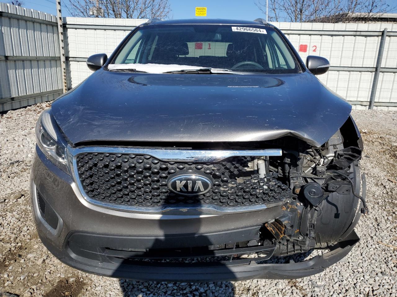 Photo 4 VIN: 5XYPG4A34JG350012 - KIA SORENTO 