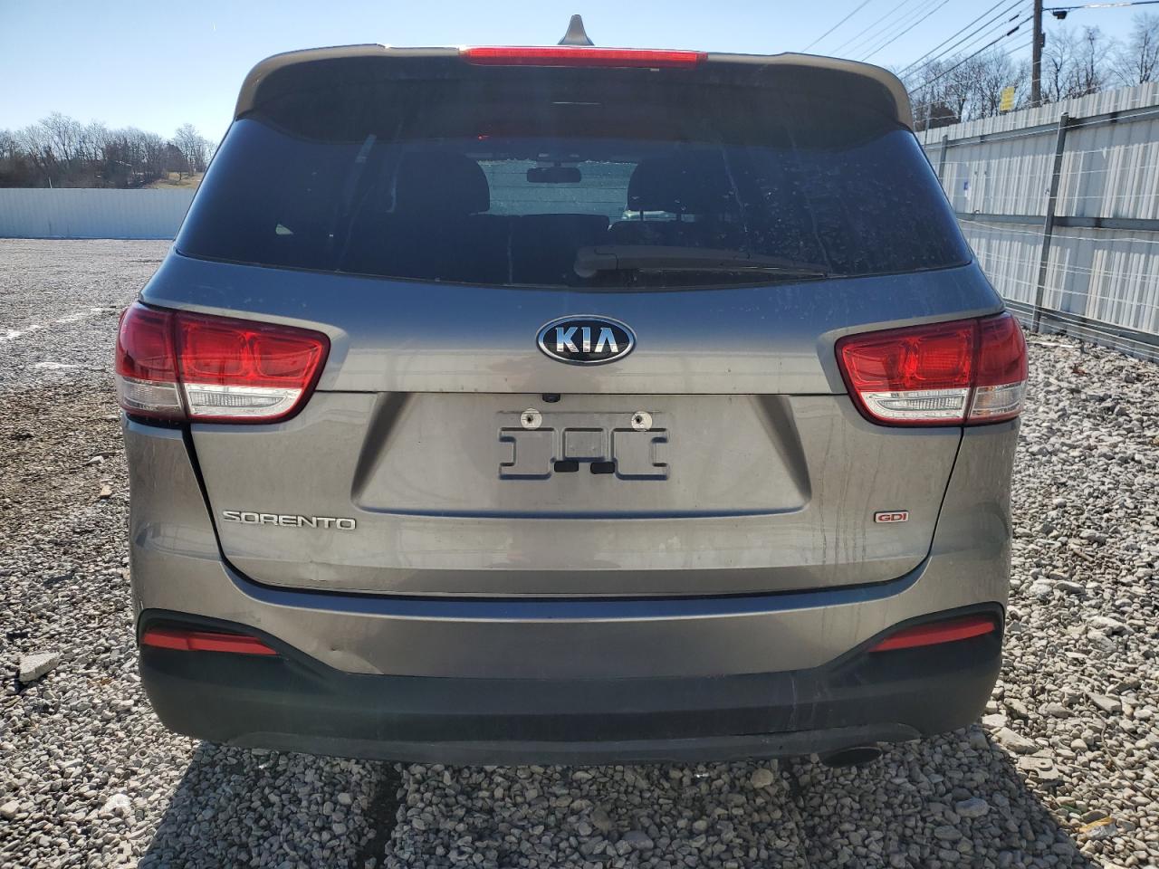 Photo 5 VIN: 5XYPG4A34JG350012 - KIA SORENTO 