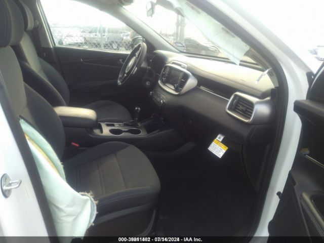 Photo 4 VIN: 5XYPG4A34JG376237 - KIA SORENTO 