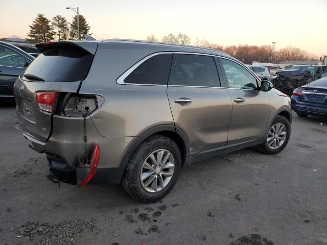 Photo 2 VIN: 5XYPG4A35GG106507 - KIA SORENTO 