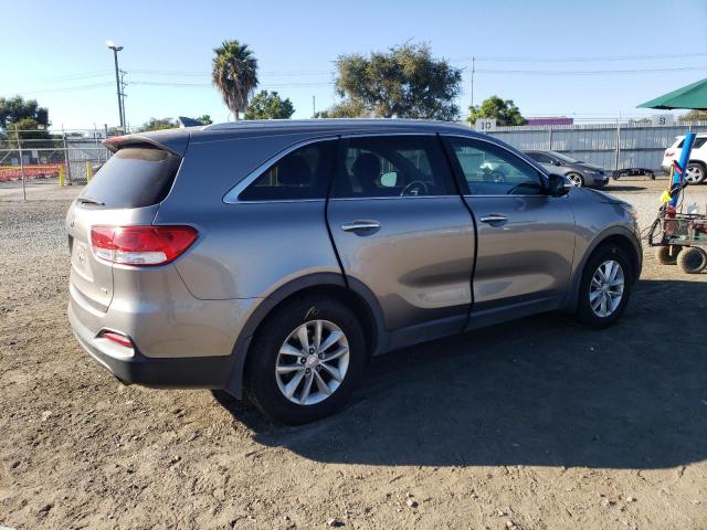 Photo 2 VIN: 5XYPG4A35HG249023 - KIA SORENTO LX 