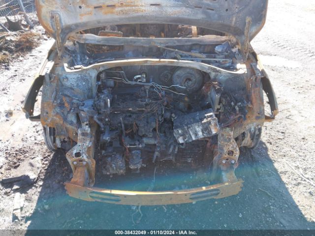 Photo 9 VIN: 5XYPG4A35HG272446 - KIA SORENTO 