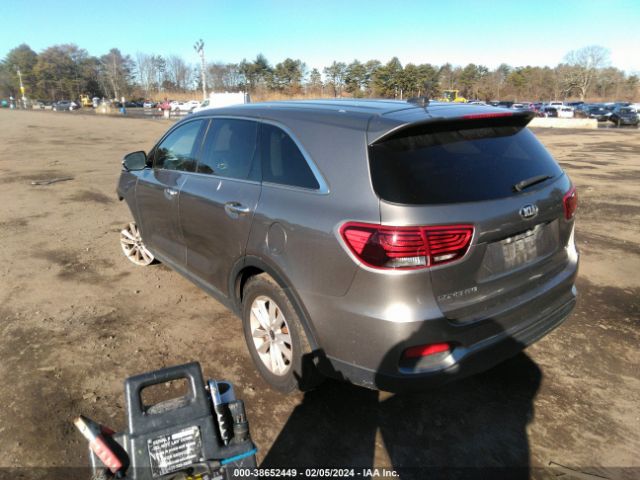 Photo 2 VIN: 5XYPG4A35KG506401 - KIA SORENTO 